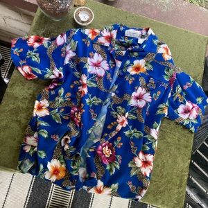 Jungle Floral Print Short Sleeve Baecation Collared Shirt